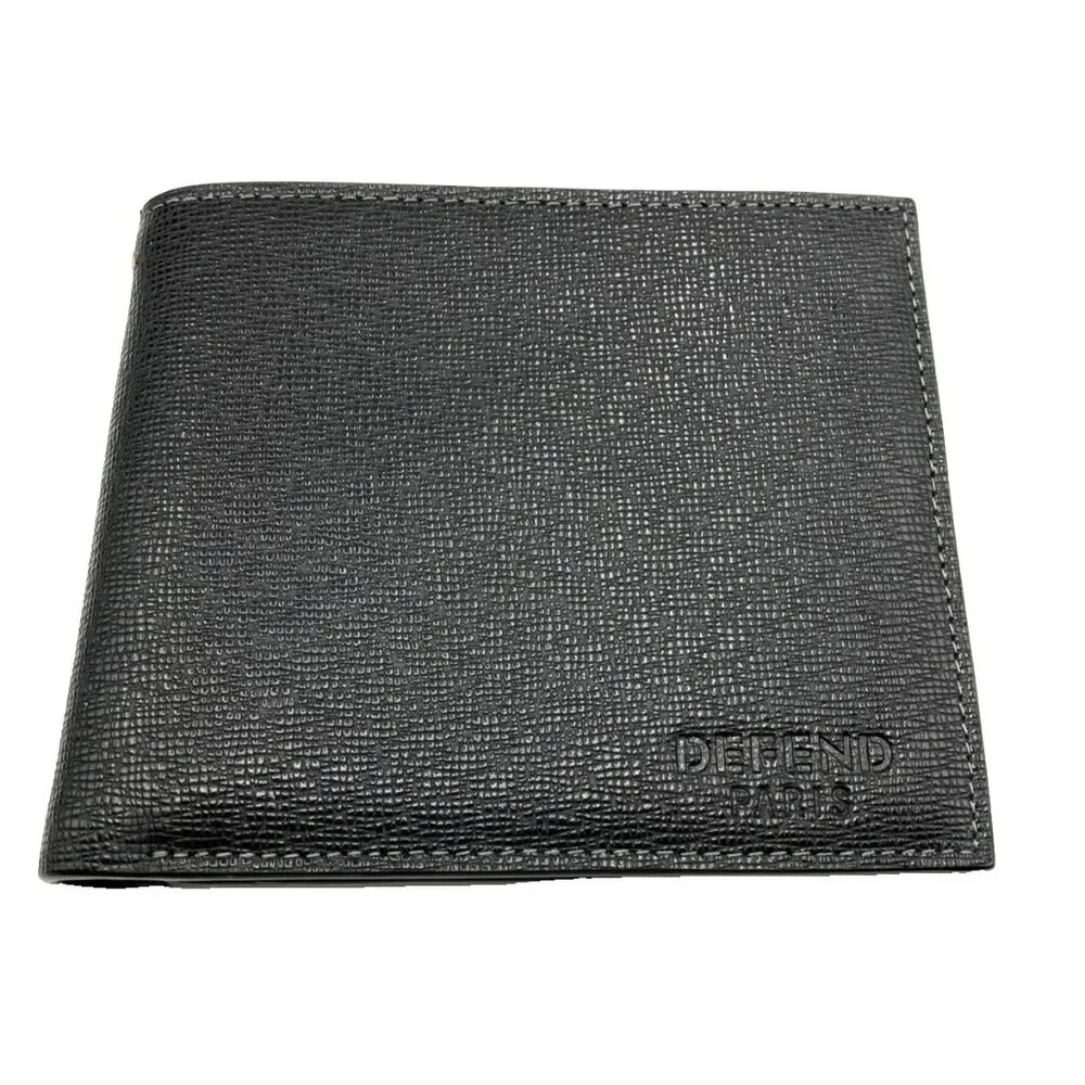 NWOT Defend Paris Black Bifold Wallet With Eyelet For Chain